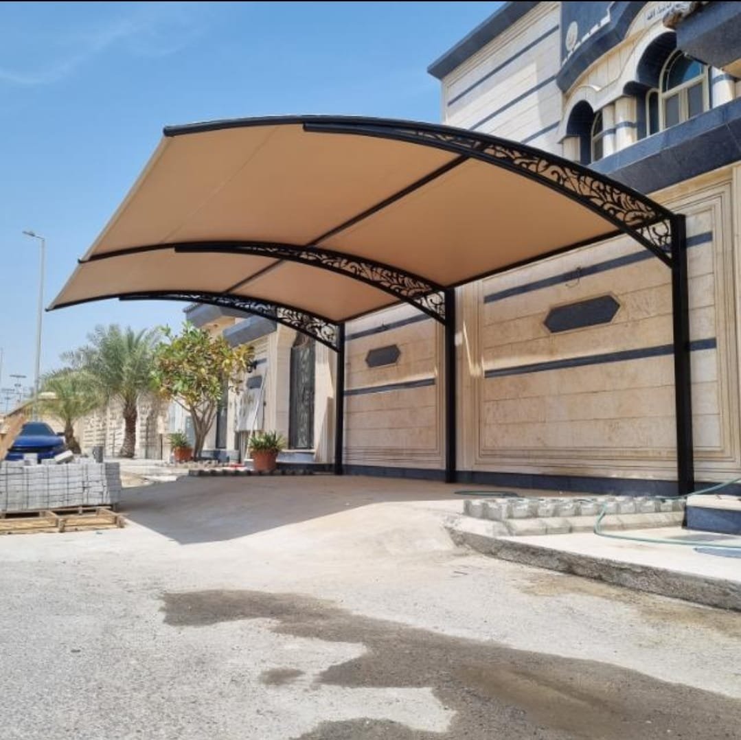 مظلات وسواتر